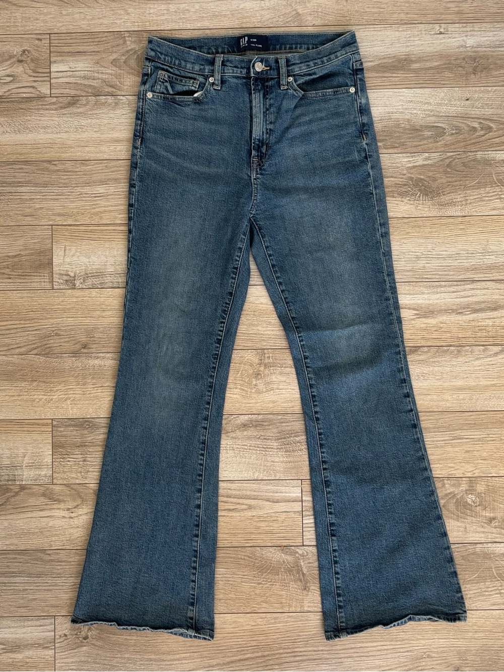 GAP High-Rise 70s Flare Jeans in Medium Blue